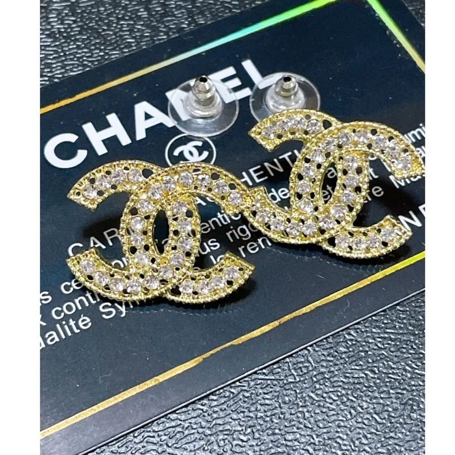 CHANEL キラキラピアス シャネル ゴールド - メルカリ