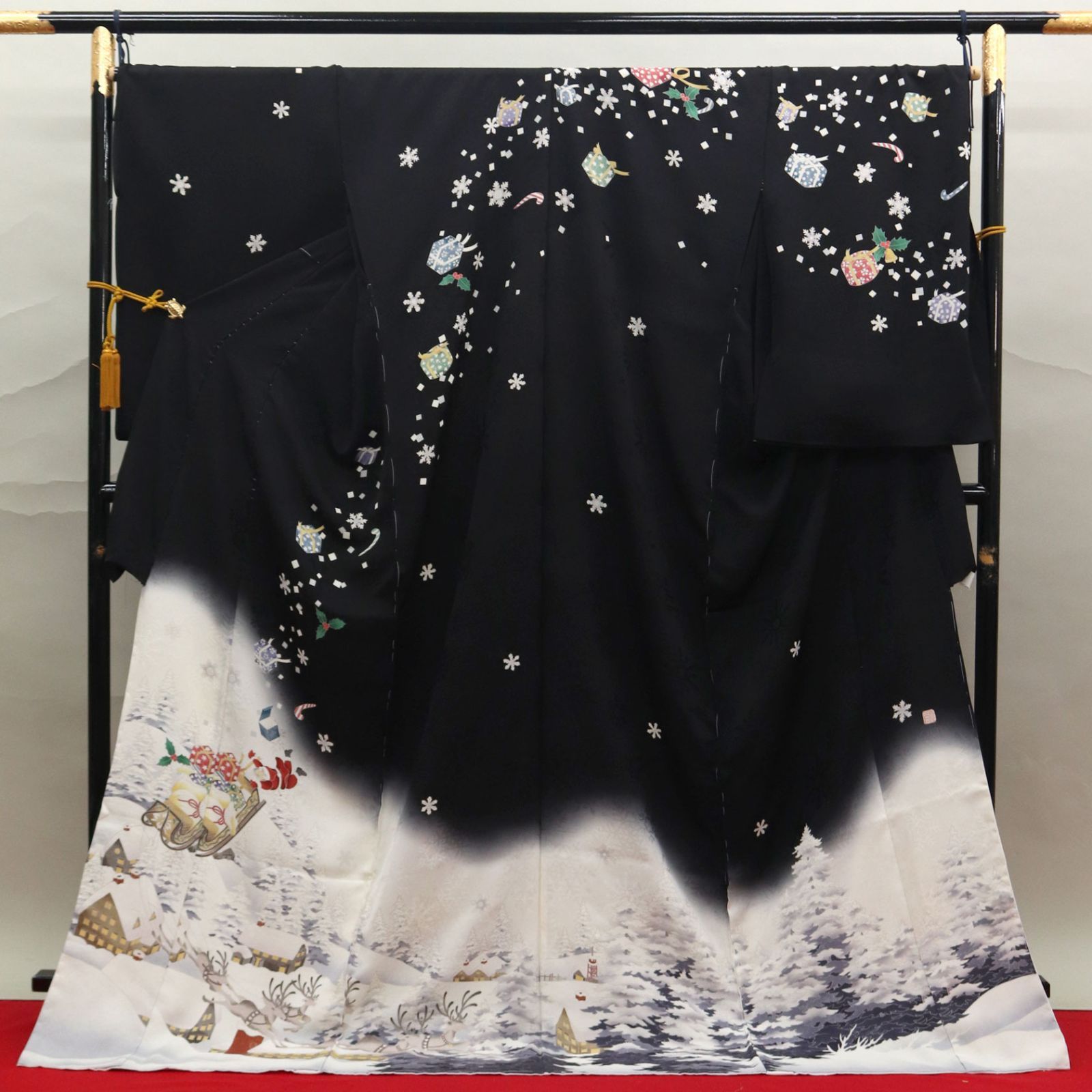 eha3298 十日町友禅 秀美 手描き 丹後ちりめん 黒地 訪問着 クリスマス柄 サンタ トナカイ ソリ お仕立て付き １ヶ月半～２ヶ月で発送