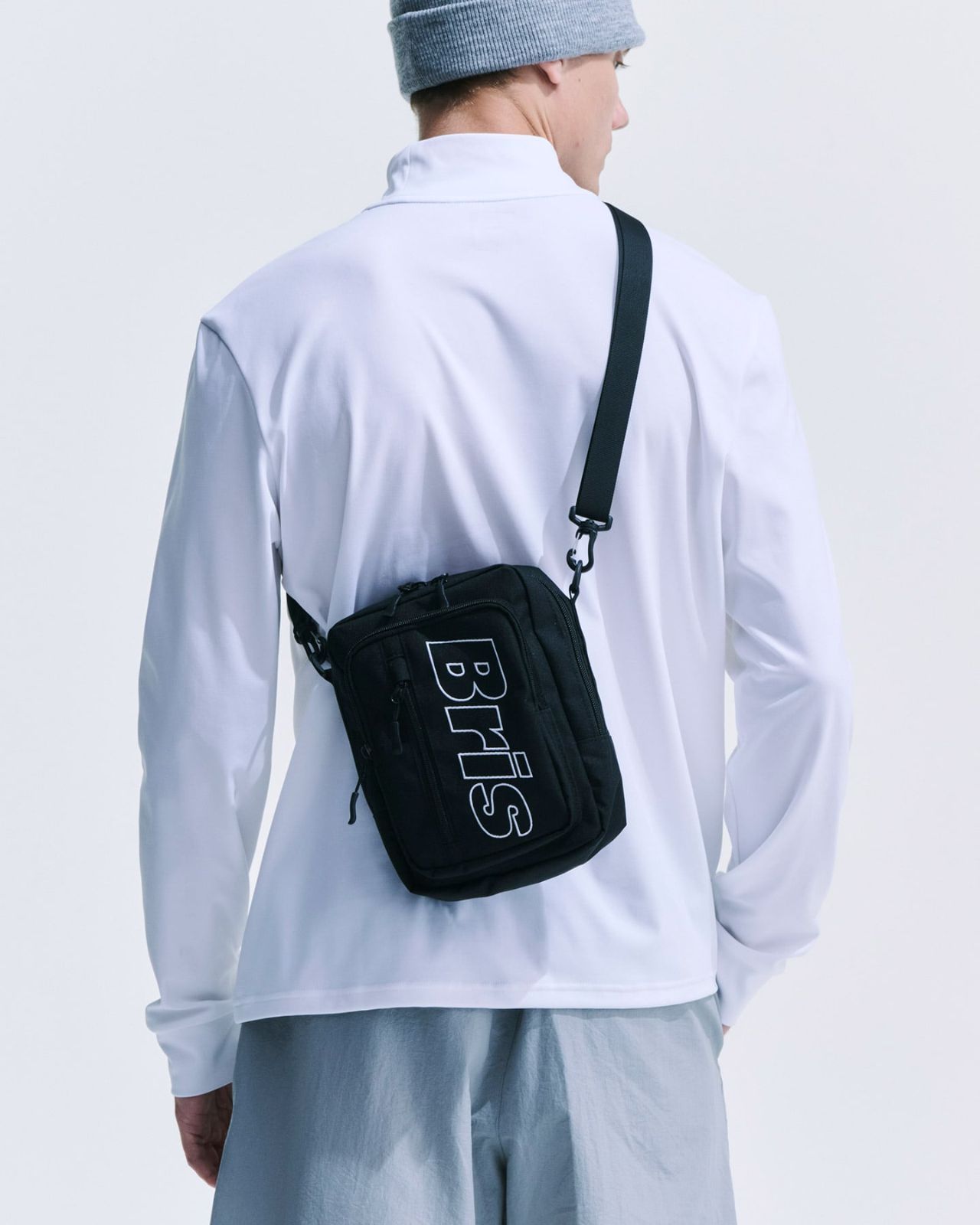 バッグ F.C. Real Bristol FCRB Shoulder Bag F.C. Real Bristol TOUR SHOULDER BAG