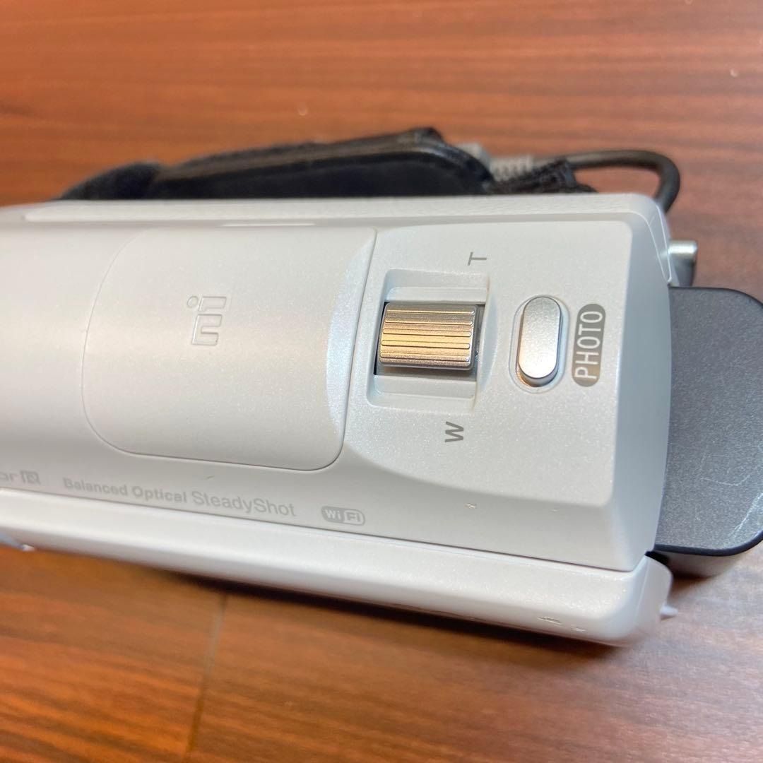 SONY HDR-CX670 ビデオカメラ ほぼ新品 4649 SONY HDR-CX670 ビデオカメラ ほぼ新品 4649 SONY HDR-CX670 ビデオ