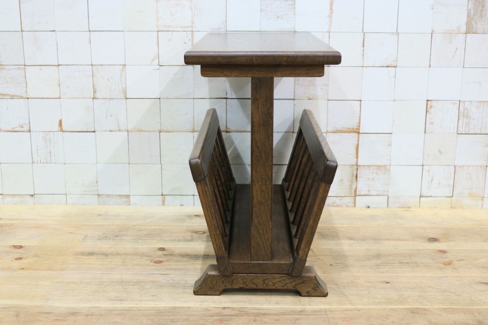 Arti サイドテーブル　マガジンラック　オランダ　ミッドセンチュリー 2Midcentury_Vintage_Side_Table