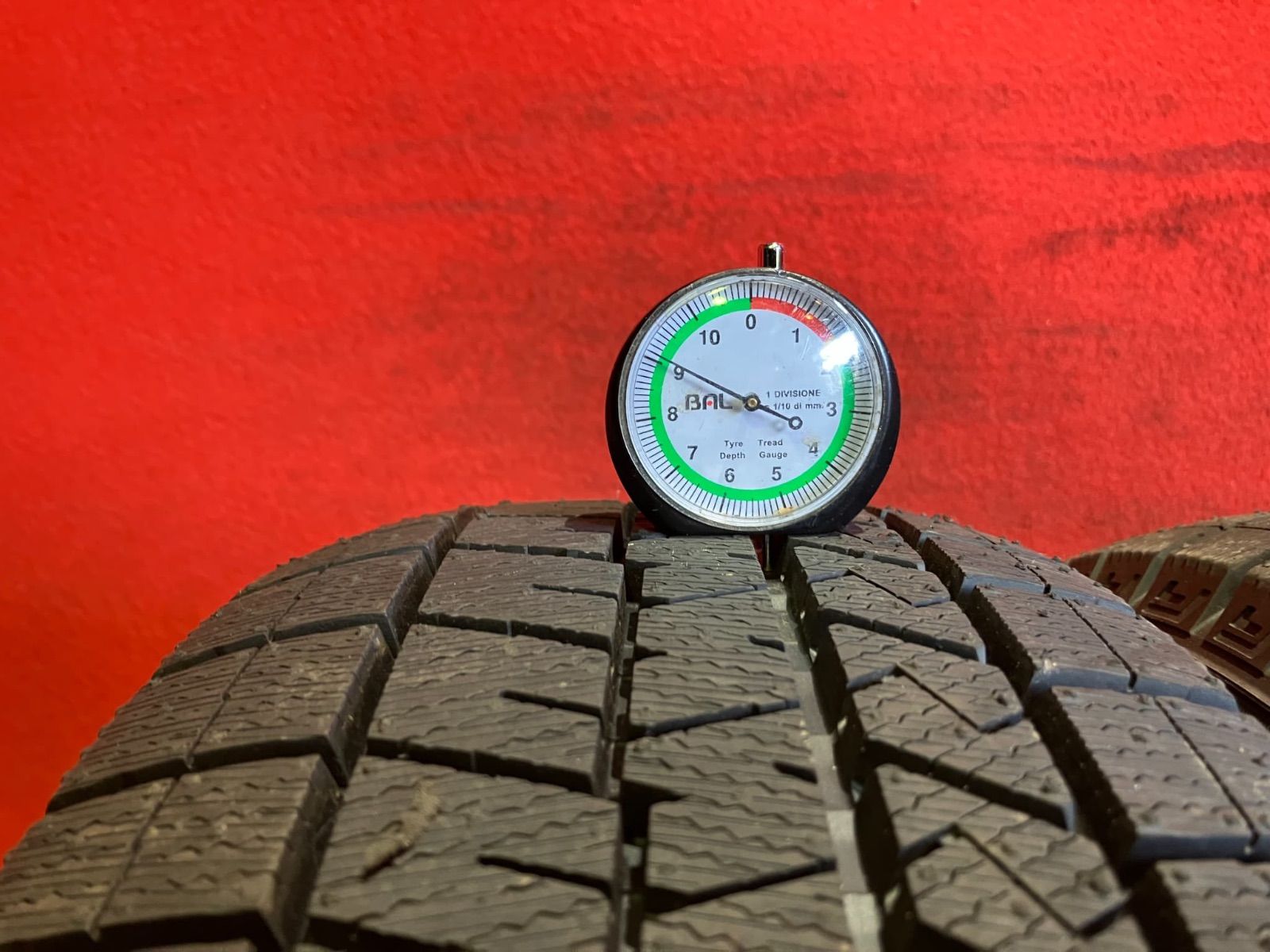 スタッドレスタイヤ 185 55R16 DUNLOP WM03 4本SET