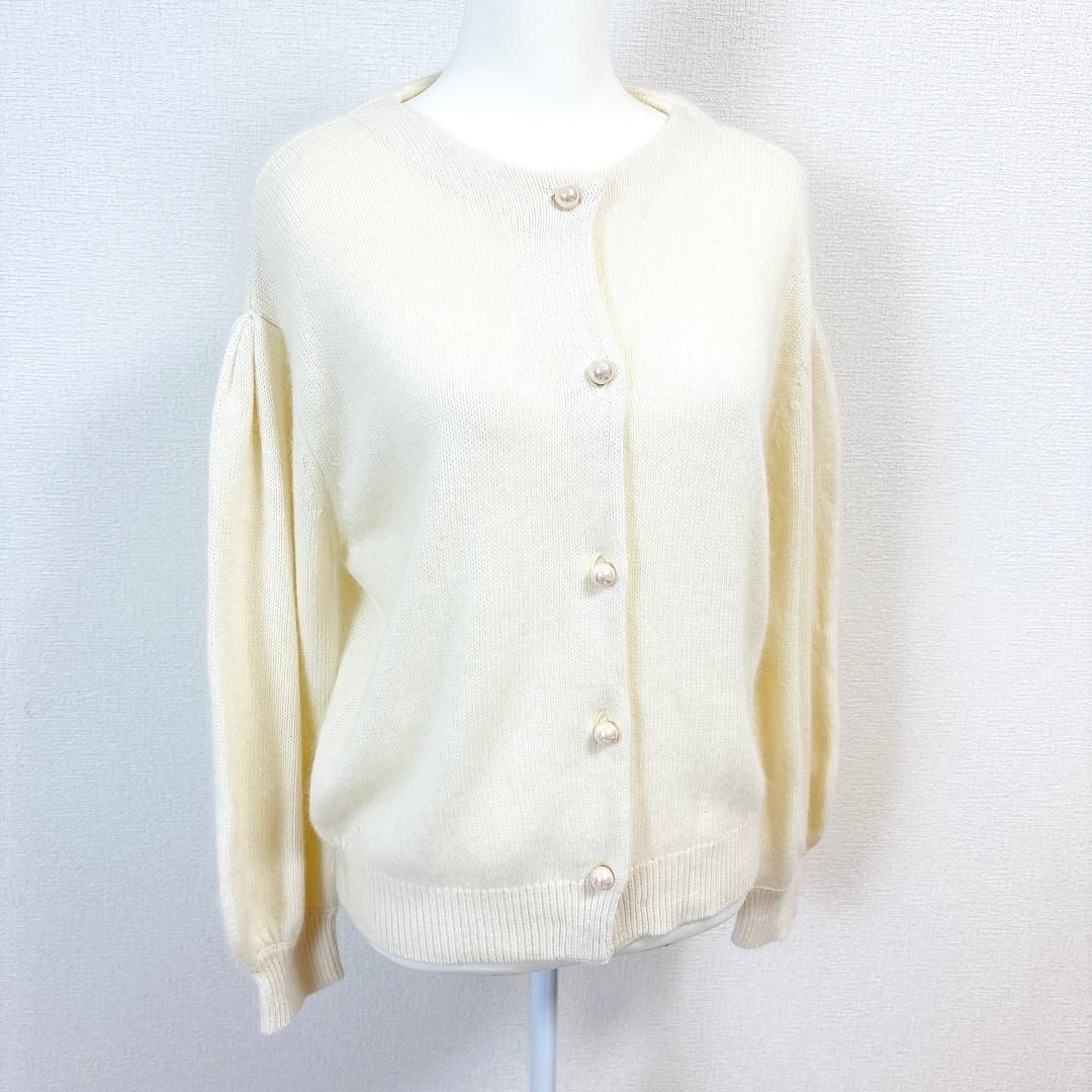 タグ付き未使用品 TO BE CHIC 後プリーツロングニットカーディガン 40 タグ付き未使用品 TO BE CHIC 後プリーツロングニットカーディガン 40