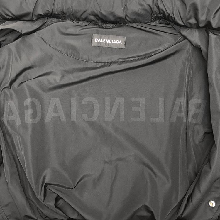 BALENCIAGA バレンシアガ 18AW バックロゴ ウインドブレーカー BALENCIAGA バレンシアガ 18AW バックロゴ ウインドブレーカー