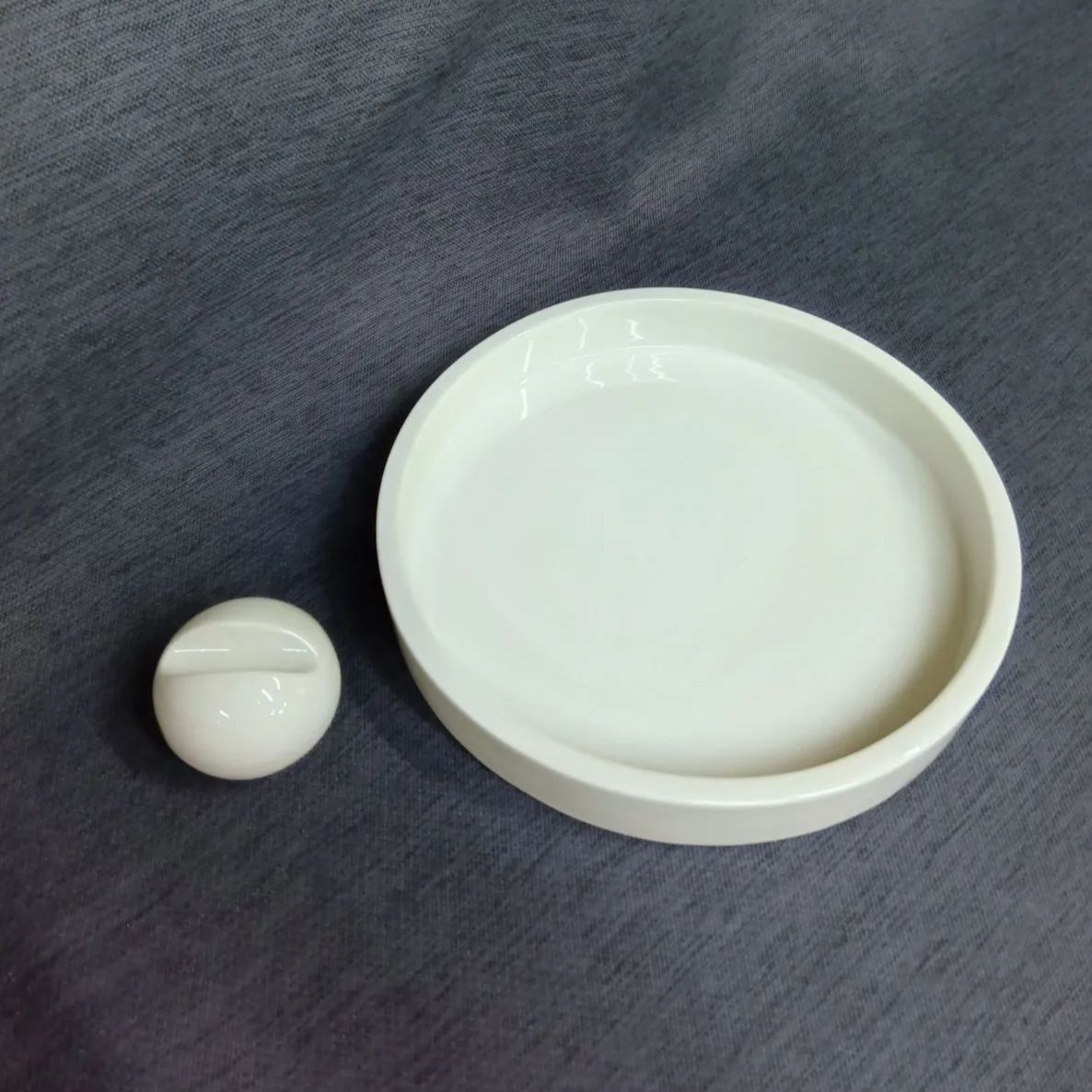 セラミックジャパン キューブ灰皿 Mサイズ ホワイト - メルカリ