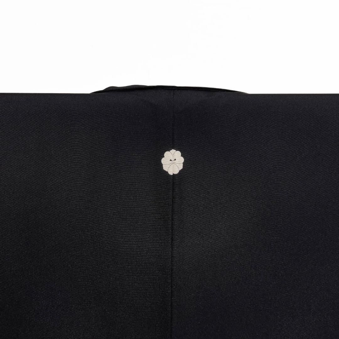 黒留袖　刺繍　相良刺繍　金糸　銀糸　水引　梅花　御所車　着物　054a d 黒留袖 刺繍 相良刺繍 金糸 銀糸 水引 梅花 御所車 着物 054a d