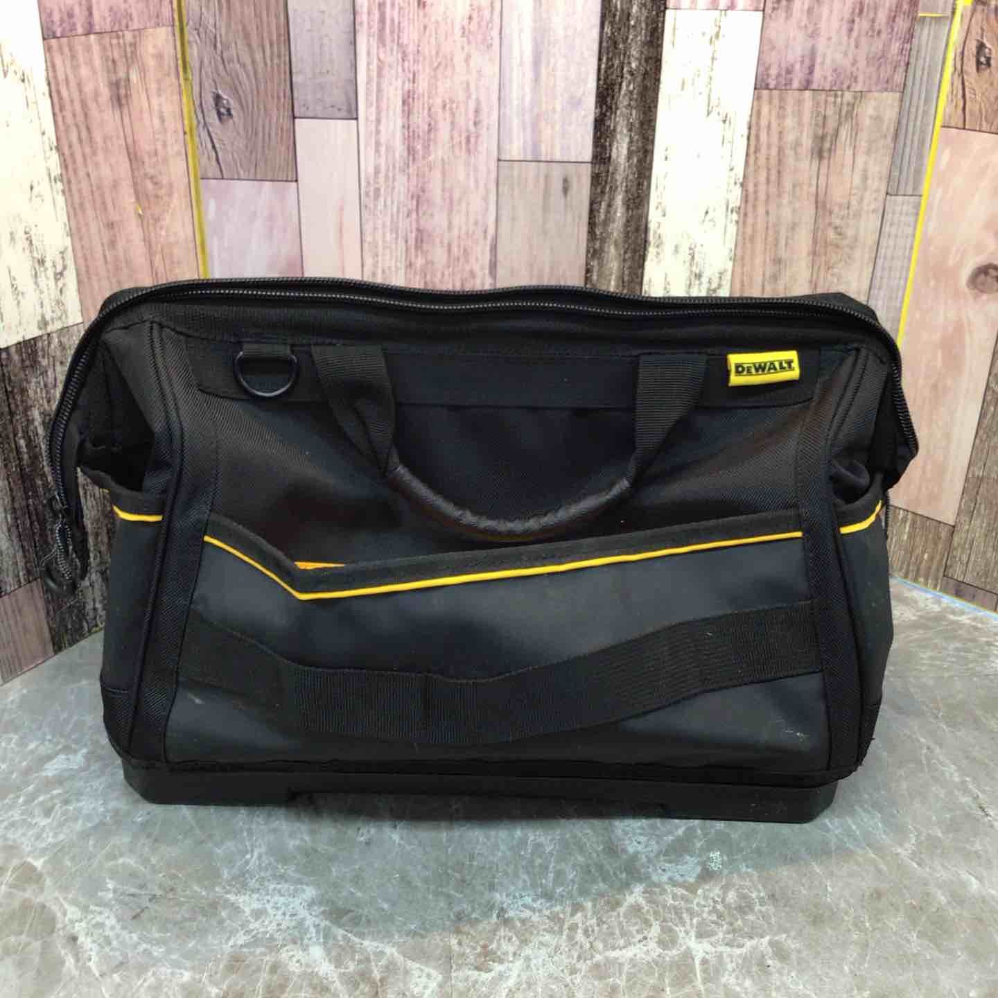 デウォルト DEWALT ワイドオープン型バッグ 撥水 撥塵 耐久性 収納ケース ツールバッグ 収納BOX 工具箱 道具袋 鞄 DIY ストレージ DWST60103-1 八潮店