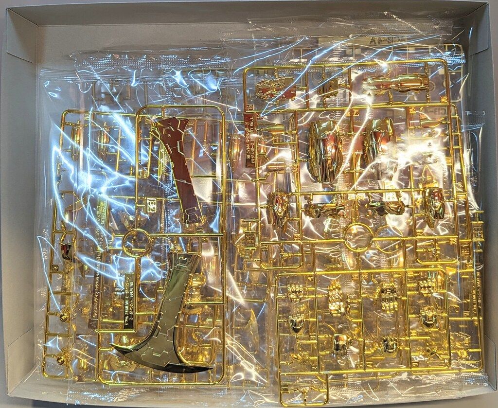 BANDAI SPIRITS HG マジンガーZ ゴールドVer. マジンガーZ INFINITY Ver.