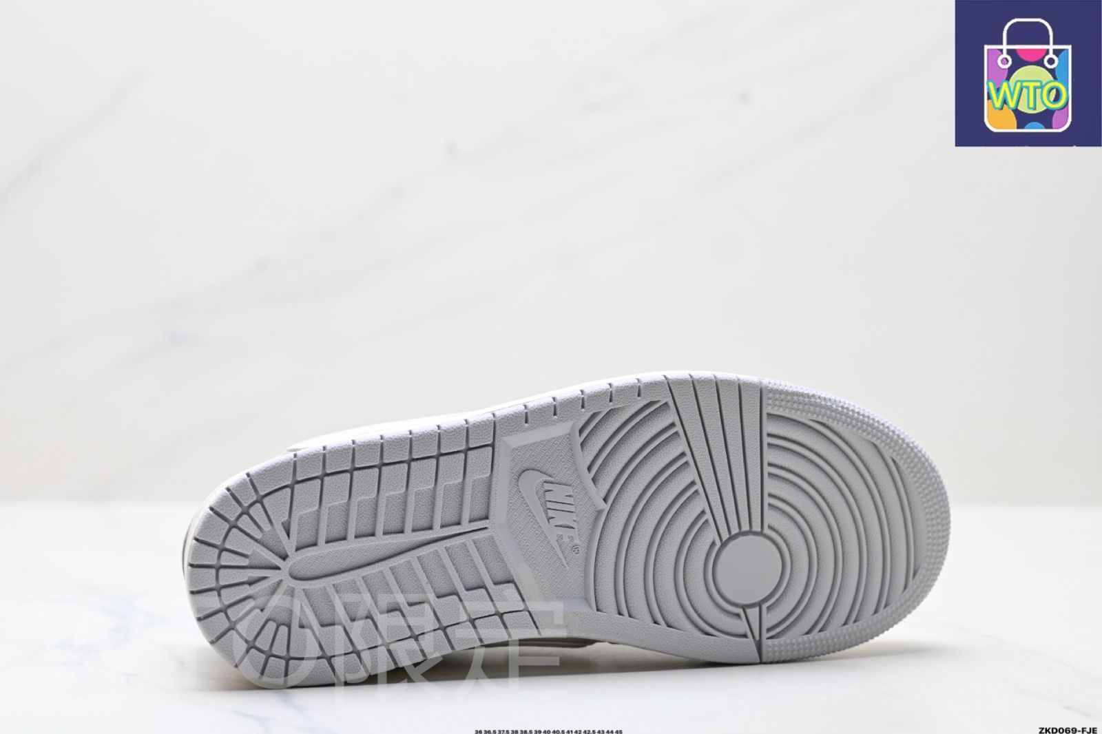 トラビス スコット x エア ジョーダン 1 リバース モカ AJ TS ライトニング コラボ リバースフック ローカルチャー バスケットボールシューズ