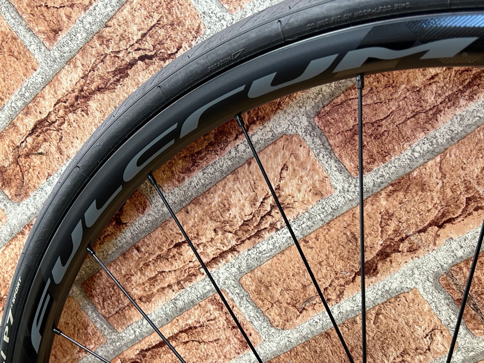 ☆ テルスポ イチ推し!! 未走行!! FULCRUM RACING 600 DB 2-WAY FIT