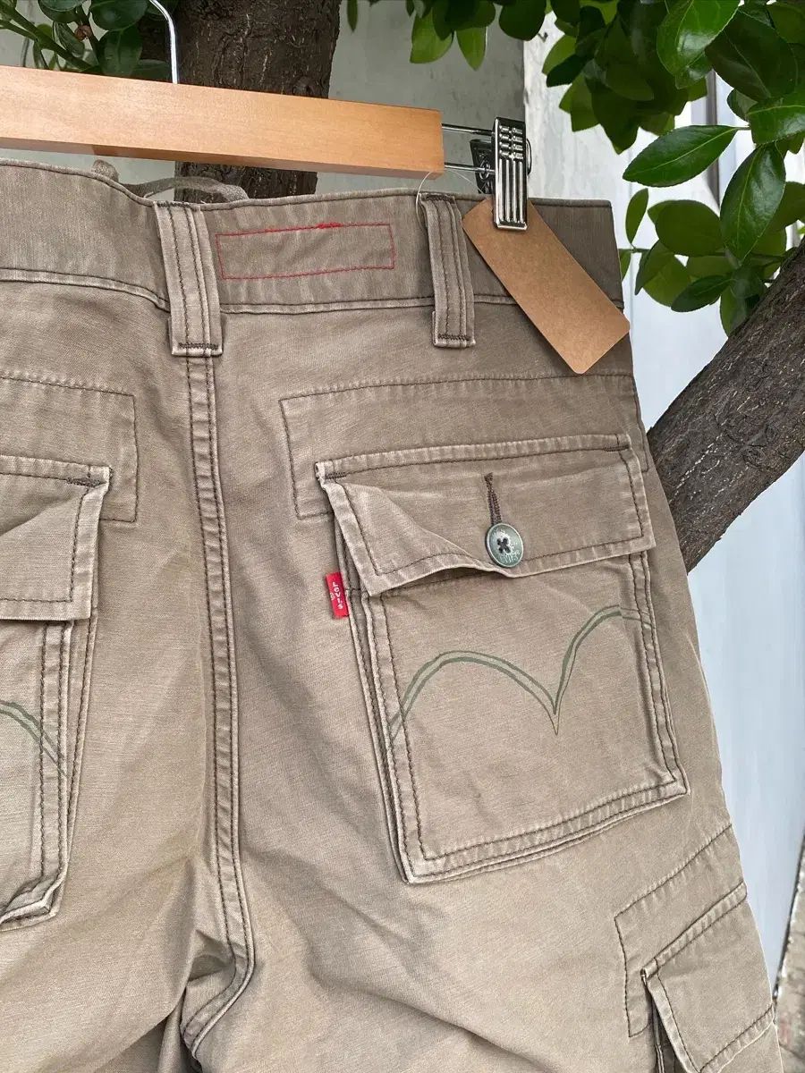 cargo shorts