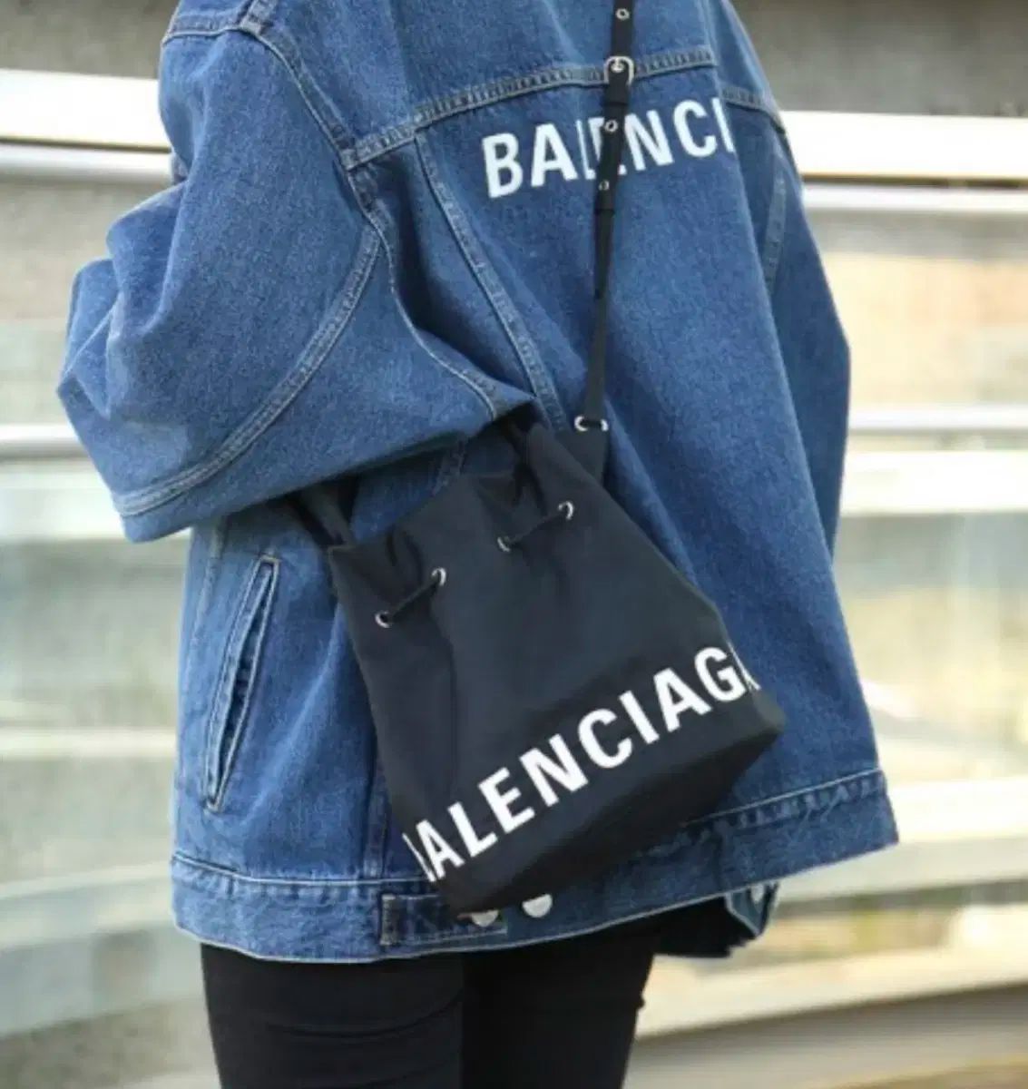 BALENCIAGA バレンシアガ