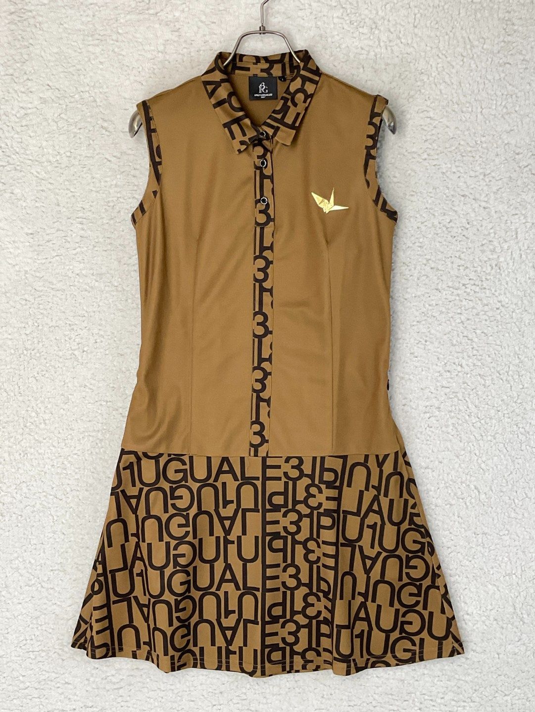 未使用 1PIU1UGUALE3 GOLF 1 キャメル LADY'S LOGO ONE PIECE