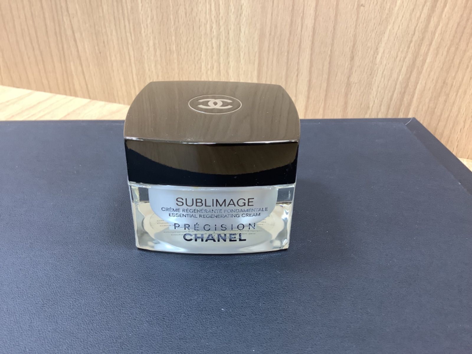 サブリマージュ ラ クレーム ルミエール クリーム⁄乳液 | CHANEL