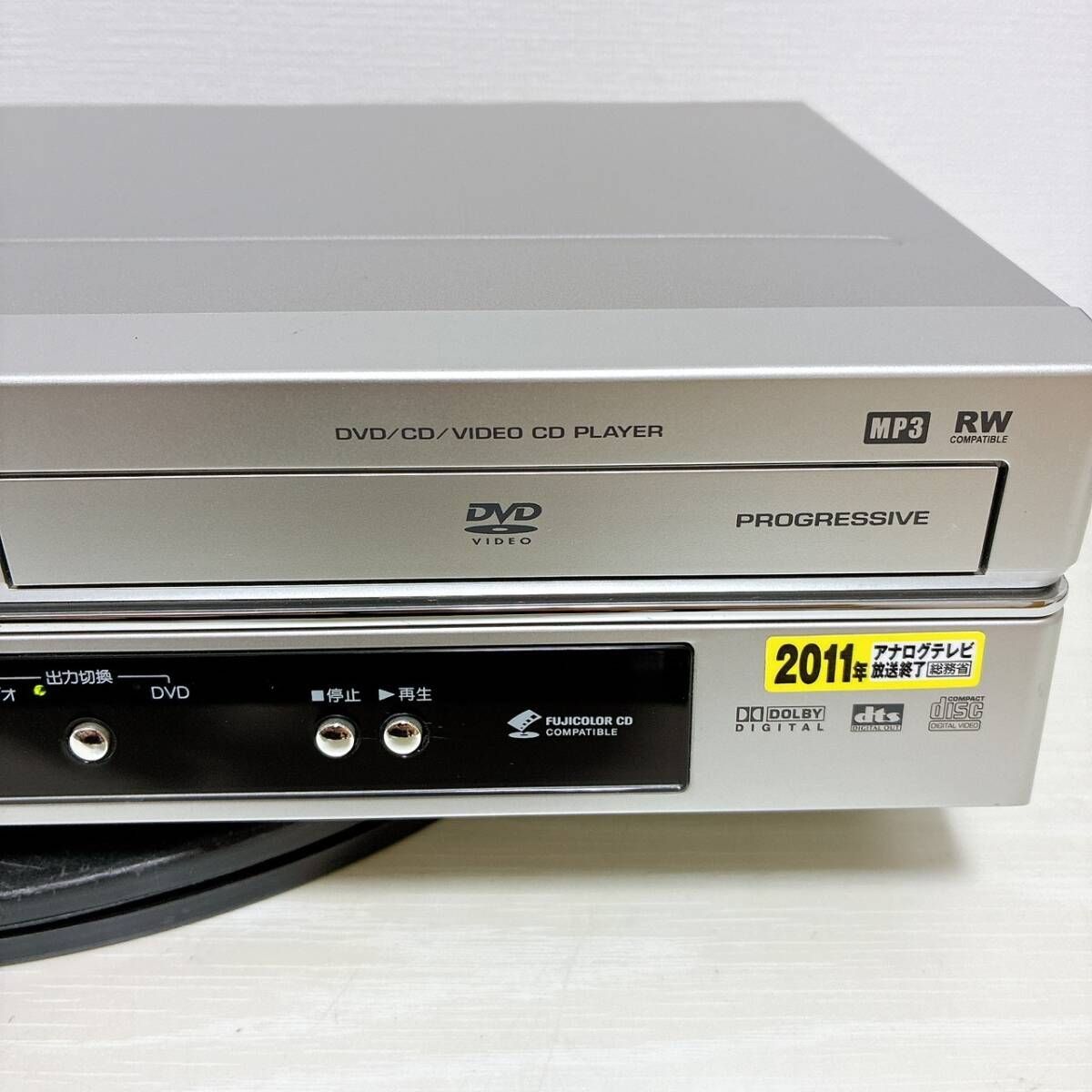 【整備品】  シャープ VHS一体型 DVDプレーヤー DV-NC750 Amazon | シャープ D・combo ビデオ一体型DVDプレーヤー DV
