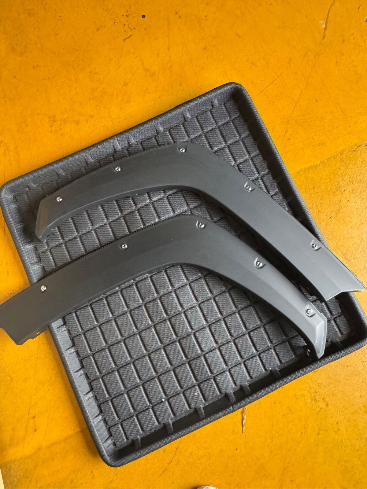 JAOS フェンダーガニッシュ TYPE-X 未塗装品 ランドクルーザー