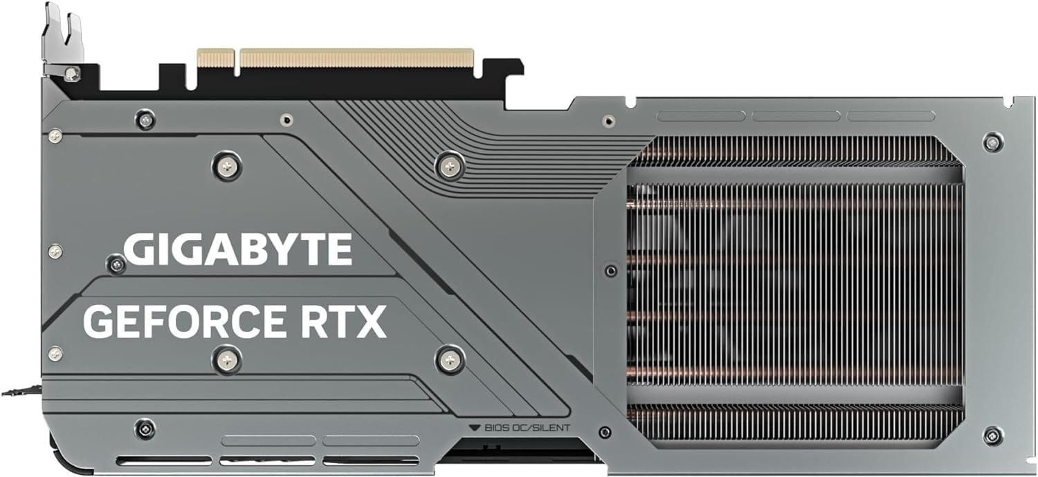RTX 4070搭載
