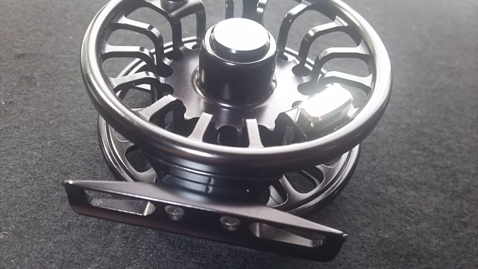 フライリール ガルバン トルクT-4 - メルカリ