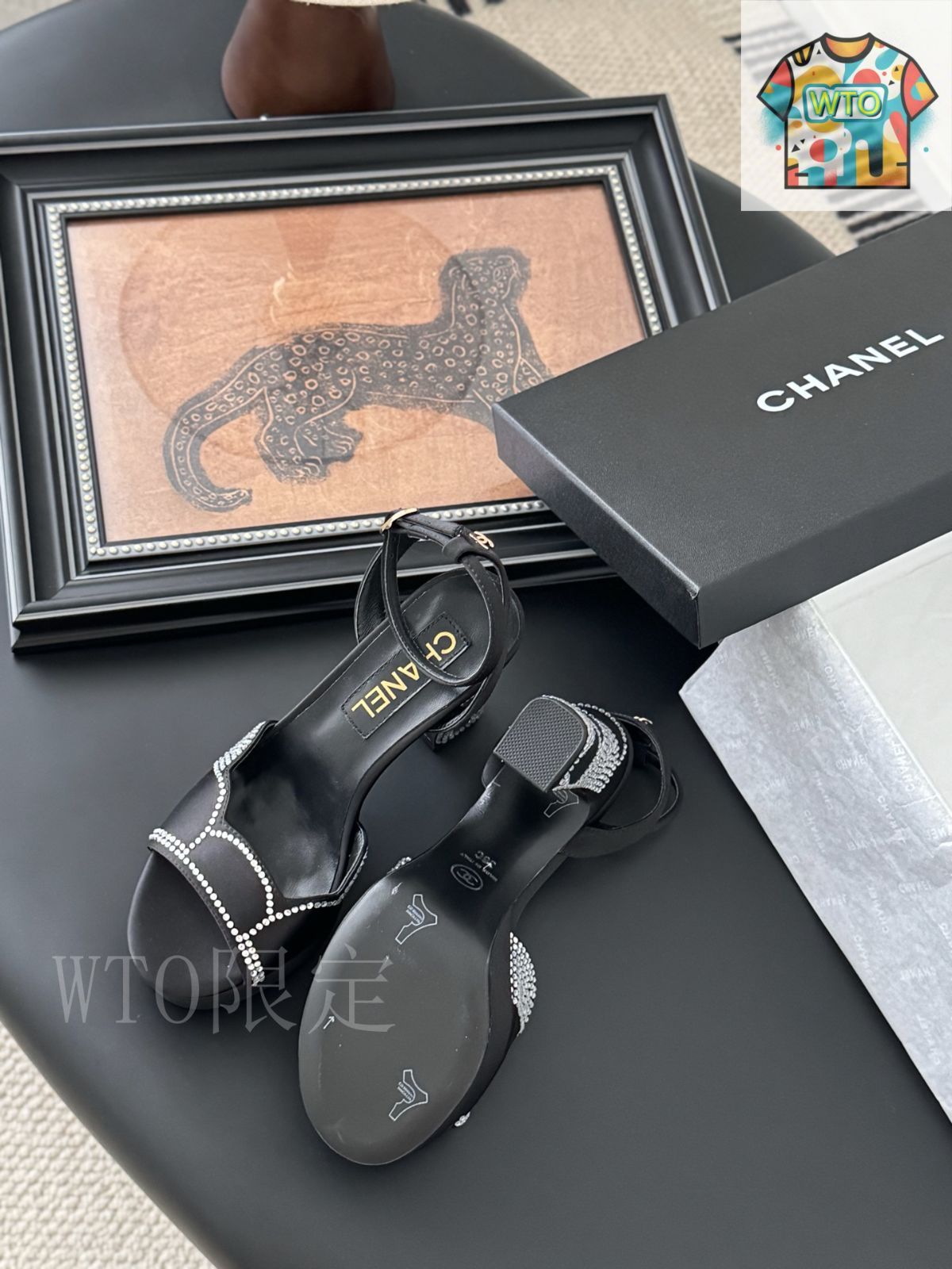 【存在感のあるプラットフォーム♪】 CHANEL 25B新作 サンダル Chanel 25K 早春シリーズ プラットフォームスパンコールサンダル