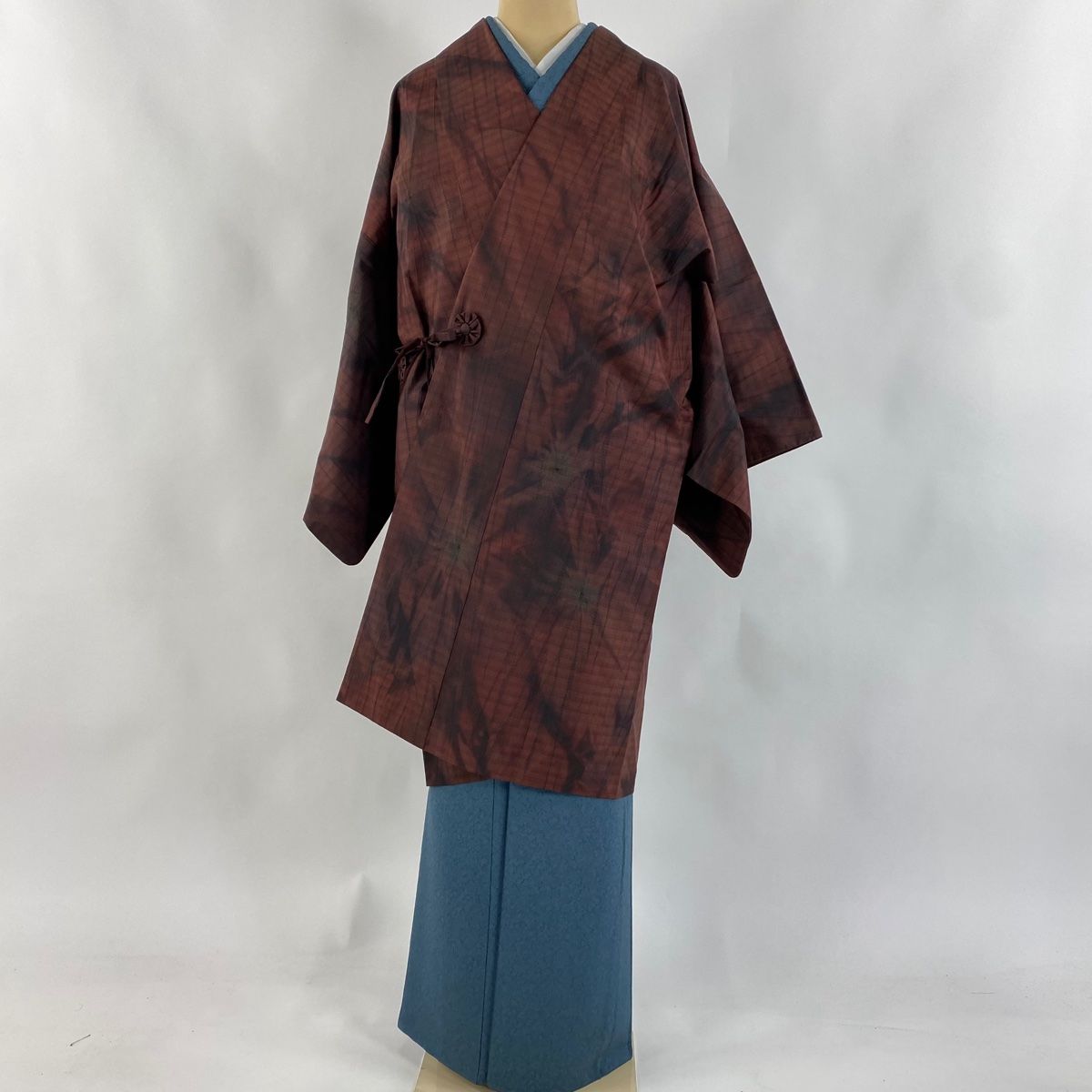 道中着 身丈103cm 裄丈66cm M 和装コート 紬地 幾何学模様 絞り 赤茶 正絹 秀品