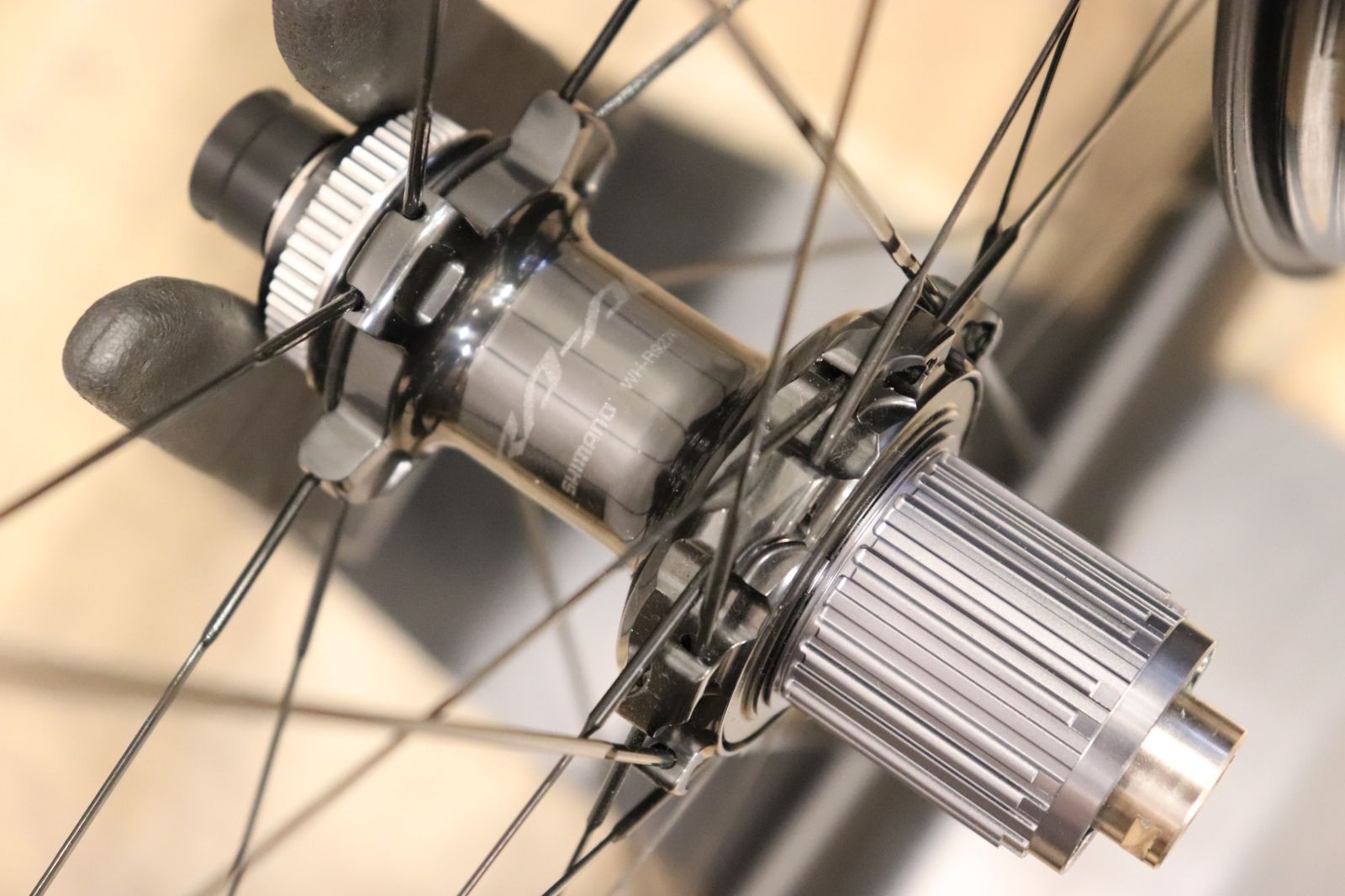 シマノ SHIMANO DURA-ACE WH-R9270-C50-TL カーボン