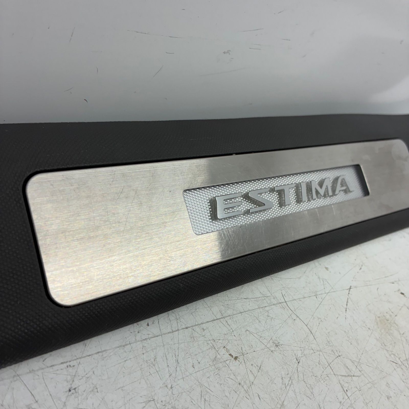 トヨタ エスティマ 純正フロントスカッフプレート 50系 再値下げ！50系エスティマ純正オプション青色LEDイルミネーション付き