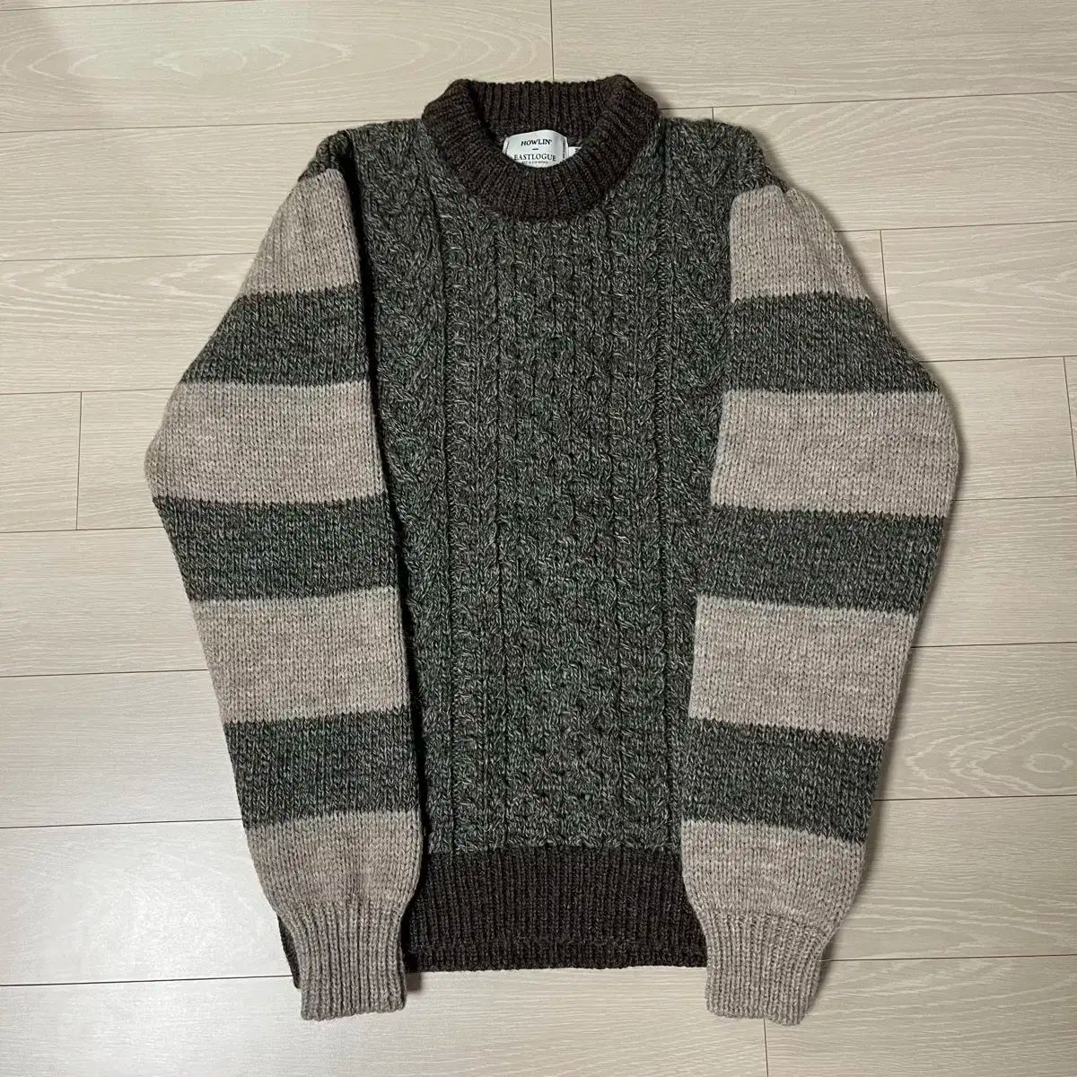 ハウリン EASTLOGUE アイルランド ソノモ ニット セーター M サイズ
