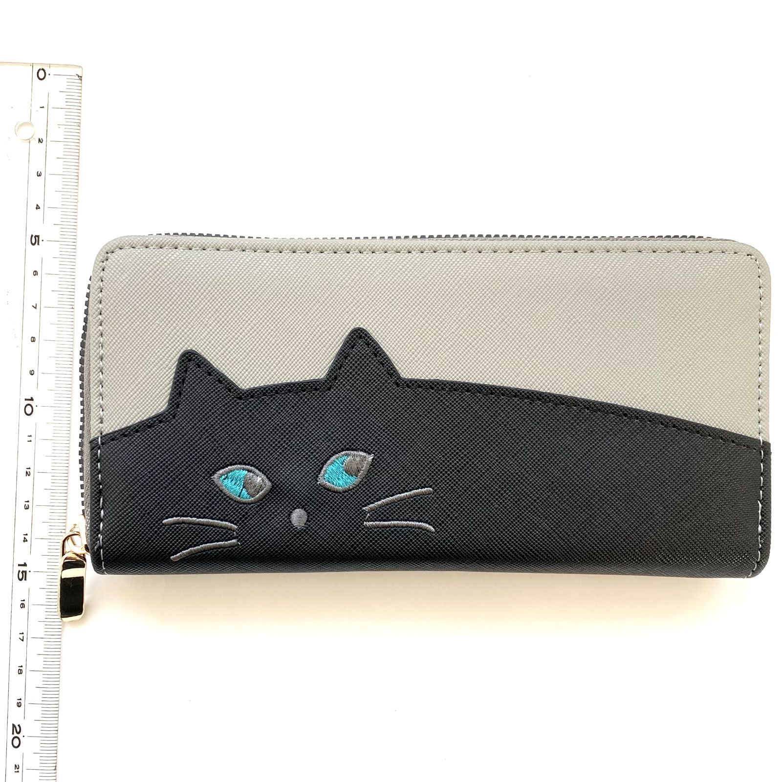 猫財布 長財布 横目の猫 黒猫（グレー） - メルカリ