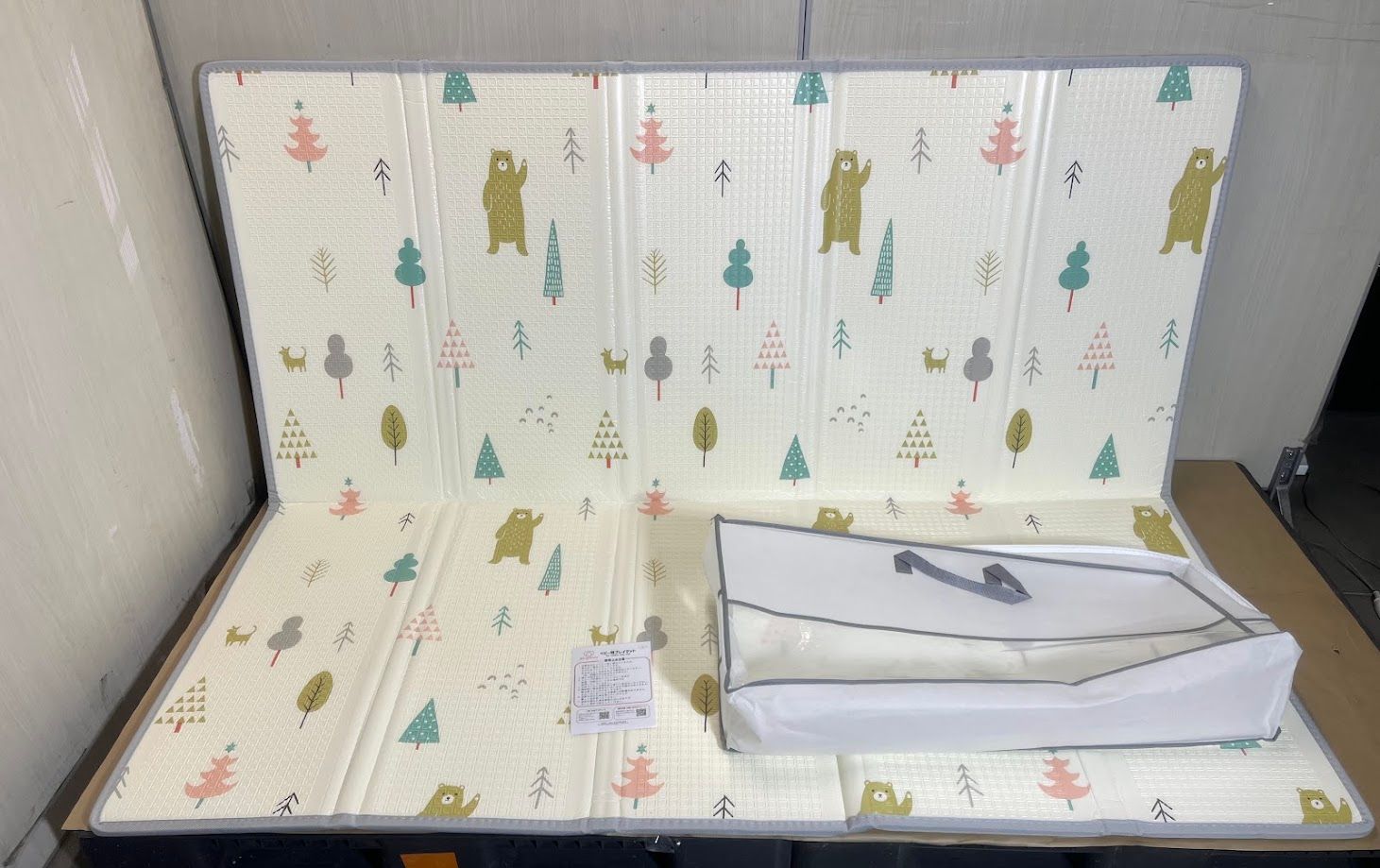 【極美品】プレイマット 折りたたみ 200×180×2cm 厚手 ベビー おしゃれ 防水