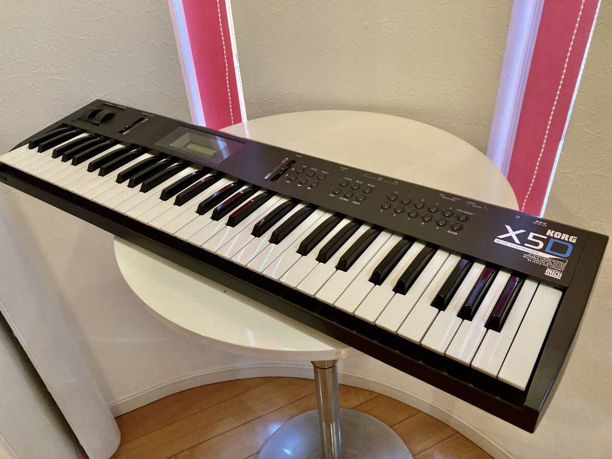 KORG コルグ X5D シンセサイザー ACアダプター付属 - メルカリ