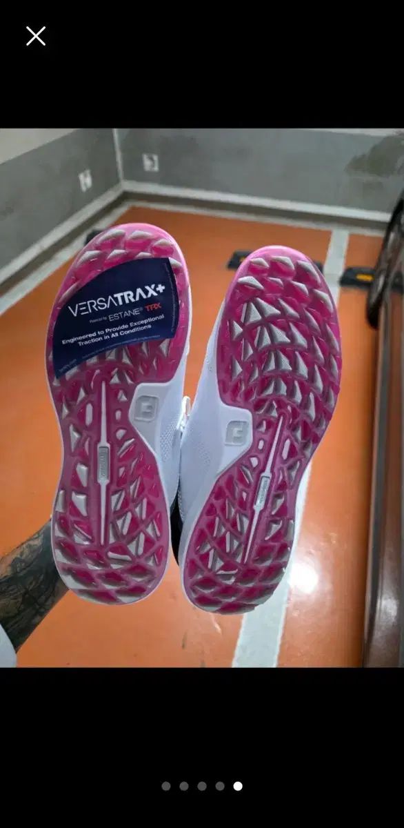 【誠実】 レディース フットジョイ ストラトス スパイクレス ゴルフシューズ