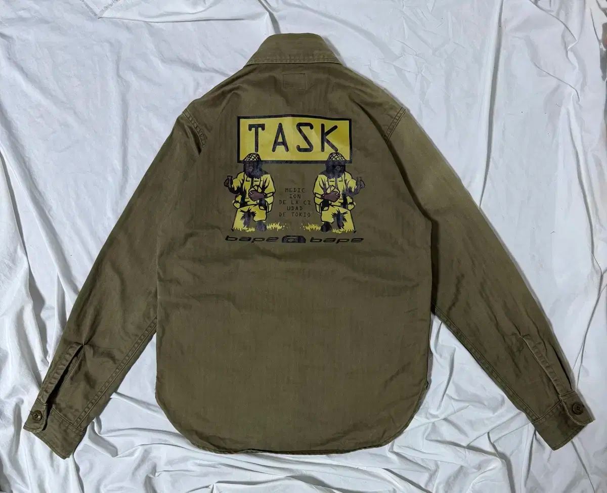 ヴィンテージ A BATHING APE(アベイシングエイプ) hbt ミリタリー シャツ