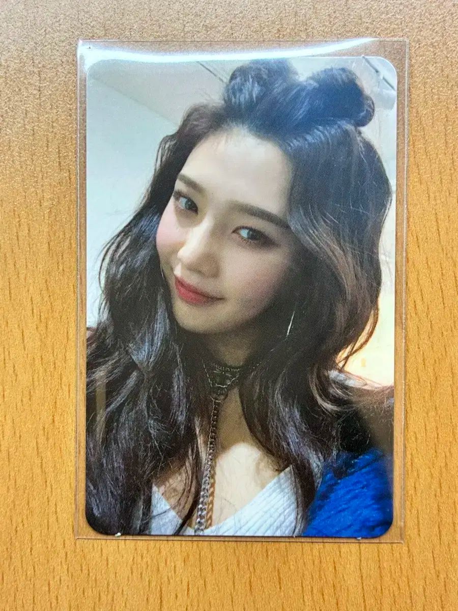 【貴重★大特価‼️希少レア‼️】RedVelvet レドベル ジョイjoyトレカ redvelvet レドベル JOY ジョイ Hello 안녕 トレカ - メルカリ