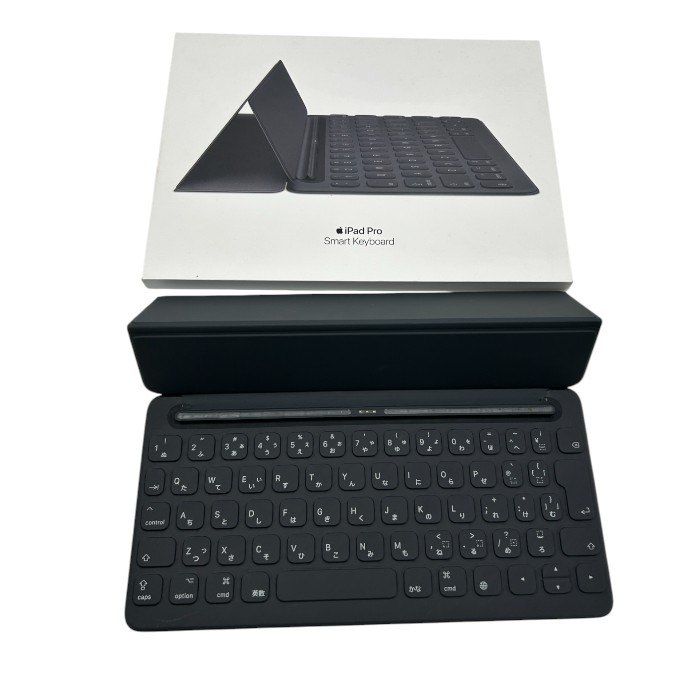 Apple純正　SmartKeyboard 10.5インチA1829 US 中古 : Apple Smart Keyboard for 10.5-inch iPad Pro - US