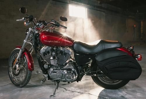 右側 1993〜17年ダイナ