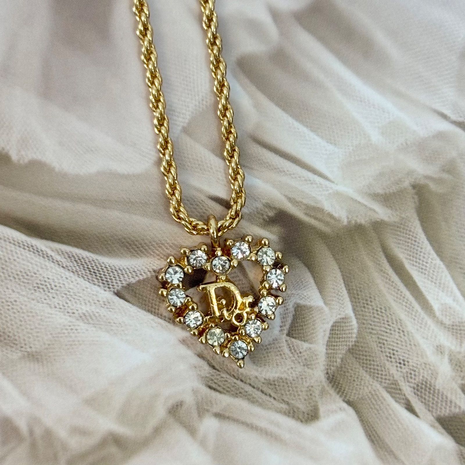 クリスチャン　ディオール　ネックレス　Dior ハート　ラインストーン　ゴールド Christian Dior - 【極美品】【タグ付き】Diorネックレス ハート