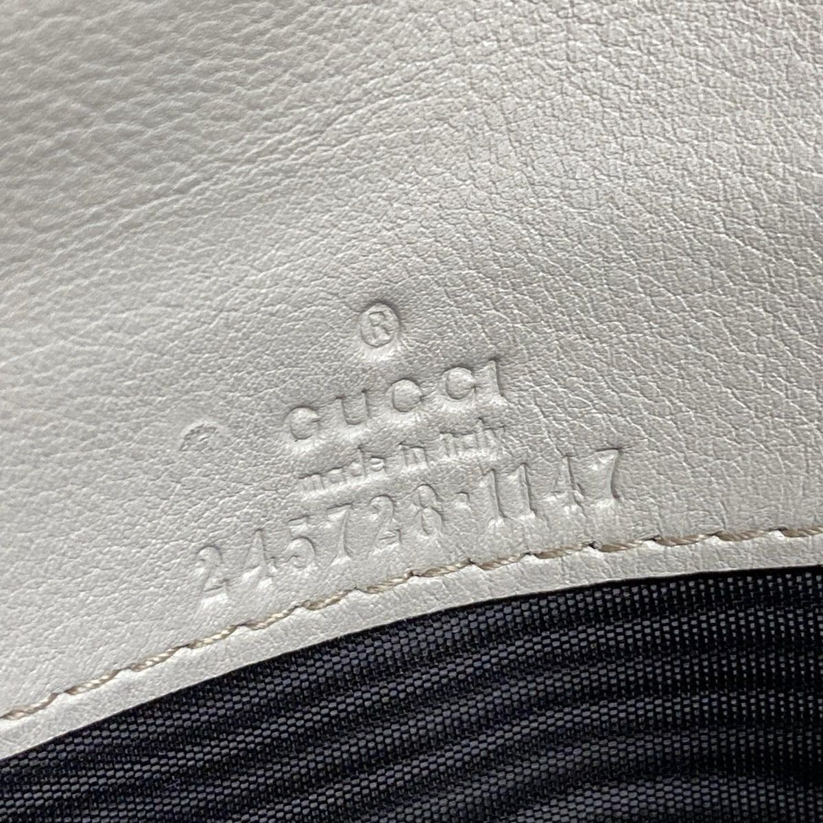 【極美品】GUCCI グッチ GG帽子 M/L男女兼用 総柄 ウェブライン 本物 GUCCI(グッチ) 長財布 ラブリー/シマライン 245728 アイボリー