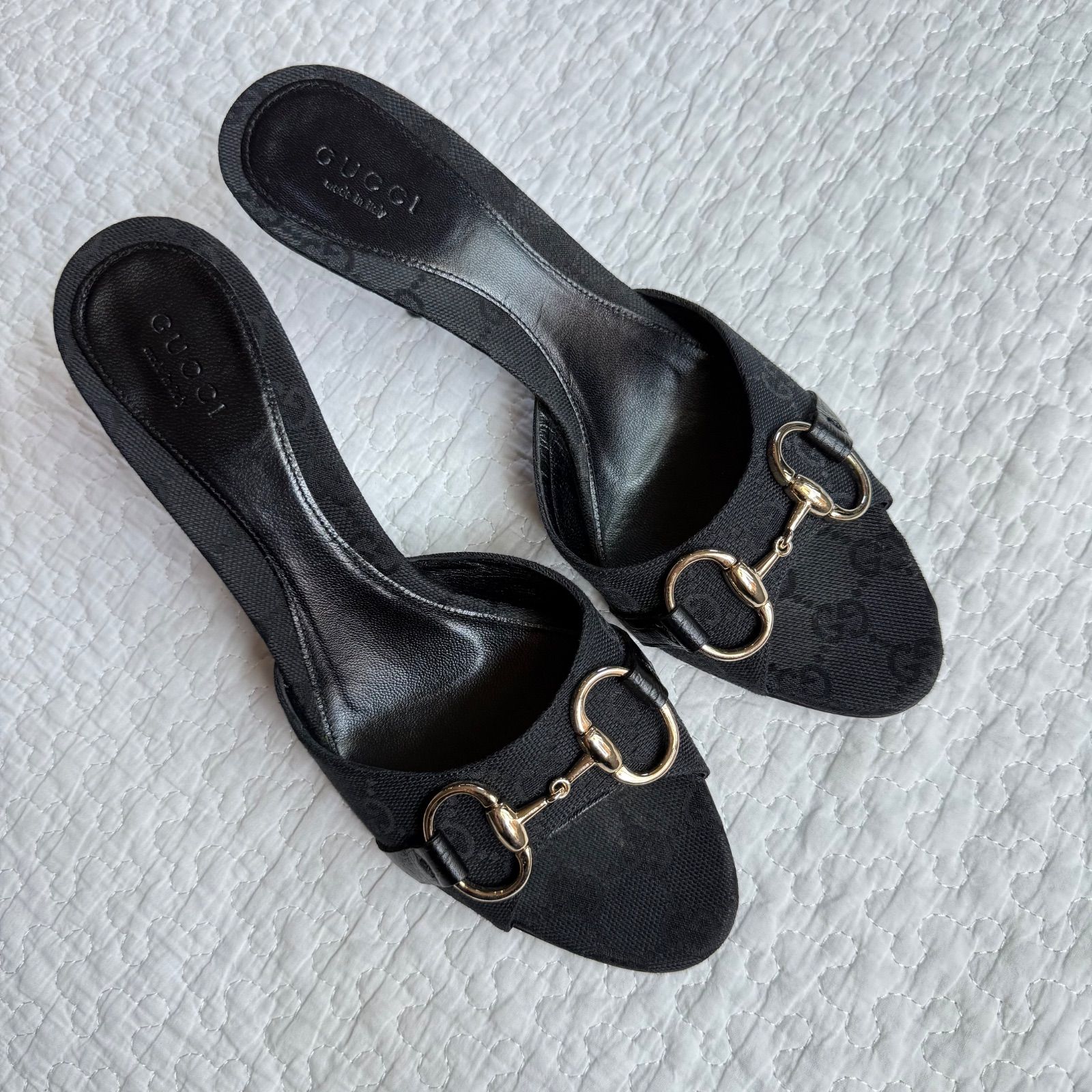 GUCCI グッチ ミュールサンダル GG柄 キャンパス シグネチャー GUCCI グッチ サンダル ミュール GG柄 レザー 38サイズ 24cm