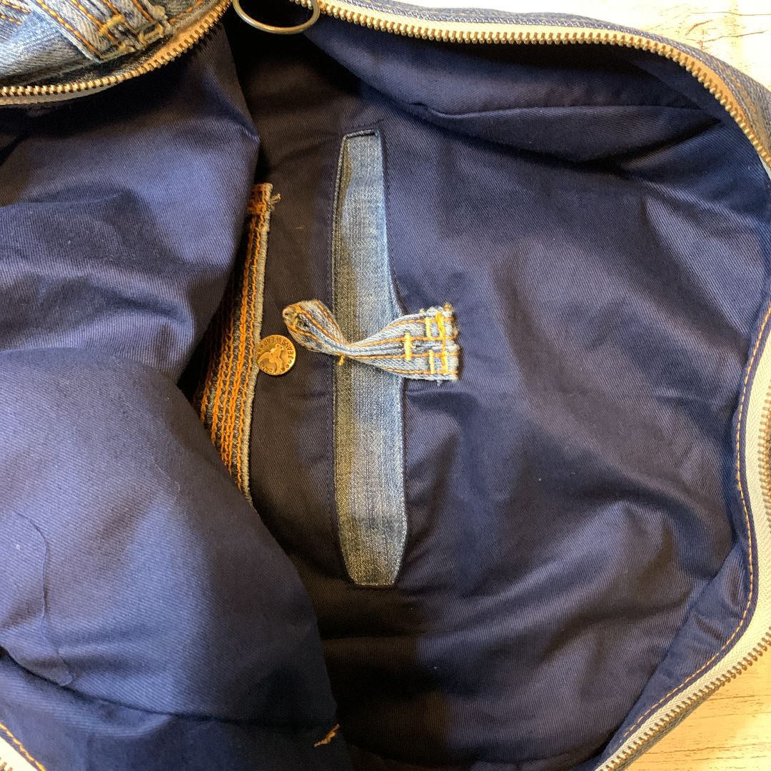 ジーンズリメイク バックパック 大きなリュックbag-0008 - メルカリ