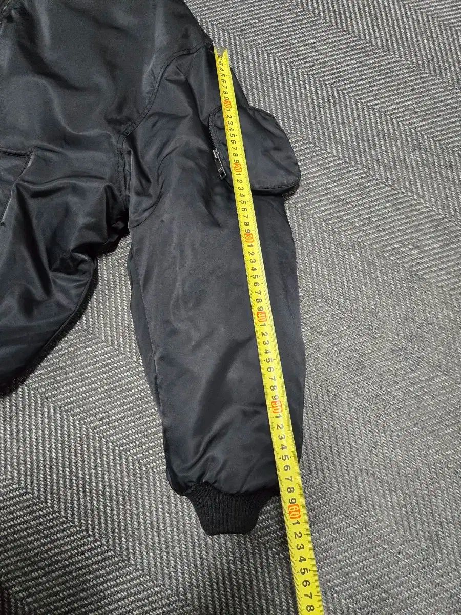 明日 MNGU 黒 ボンバー ジャケット WWW_NOITHATQUANGTHANH_NET