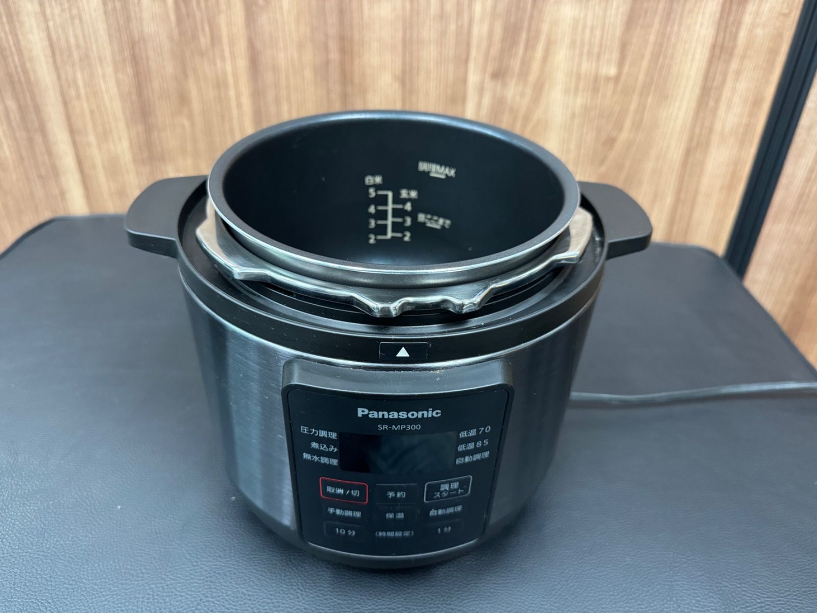 生活家電 Panasonic パナソニック 電気圧力鍋 SR-MP300