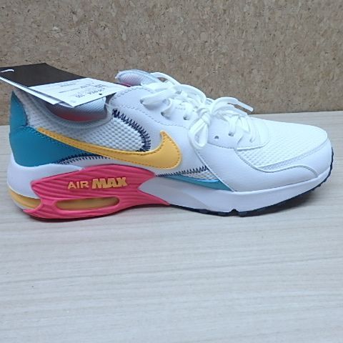 NIKE AIRMAX EXCEE エアマックス エクシー HF4854-100 WHITE/THUNBL