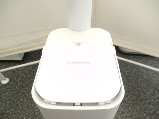 パナソニック セパレート型コードレススティック掃除機 MC-NS10K　中古 中古 パナソニック セパレート型コードレススティック掃除機 MC-NS10K