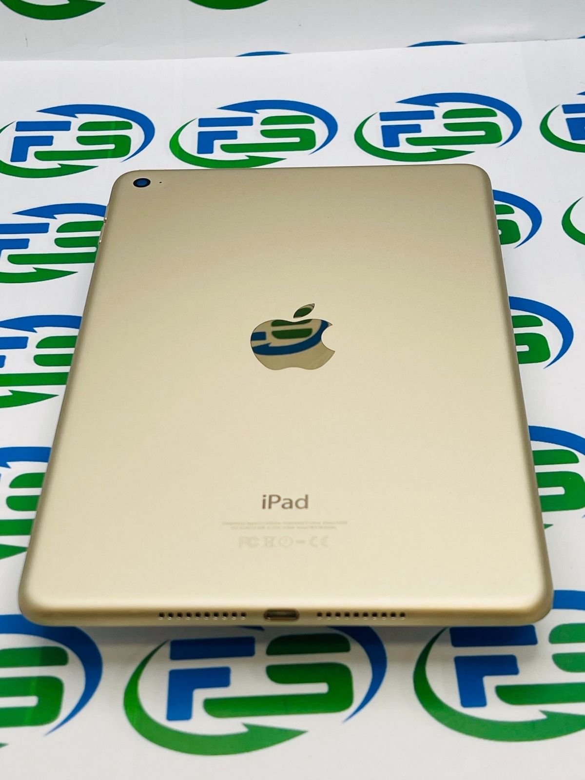 iPad Pro 9.7インチ Wi-Fi+Cellular 32GB MLYJ2J/A SIMフリー [ローズ
