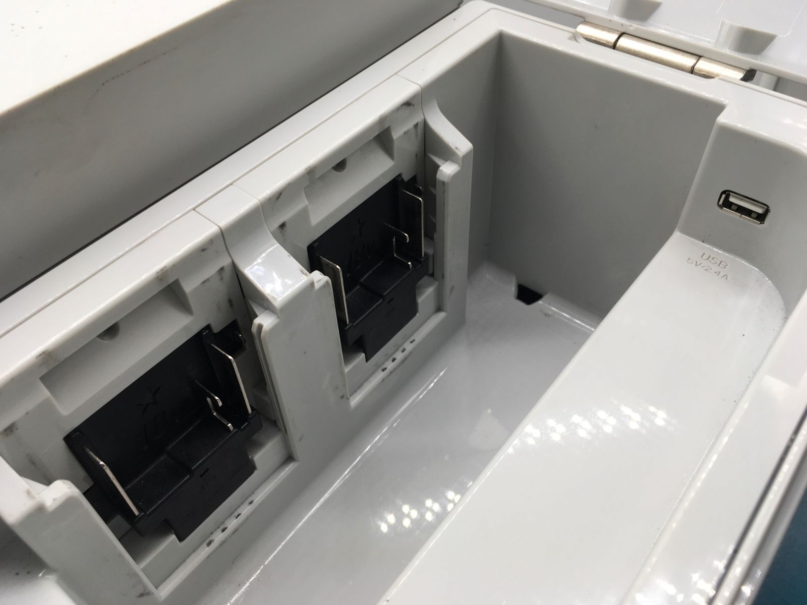 エコツール岡崎インター店 】Makita/マキタ 充電式保冷温庫 CW180DZ