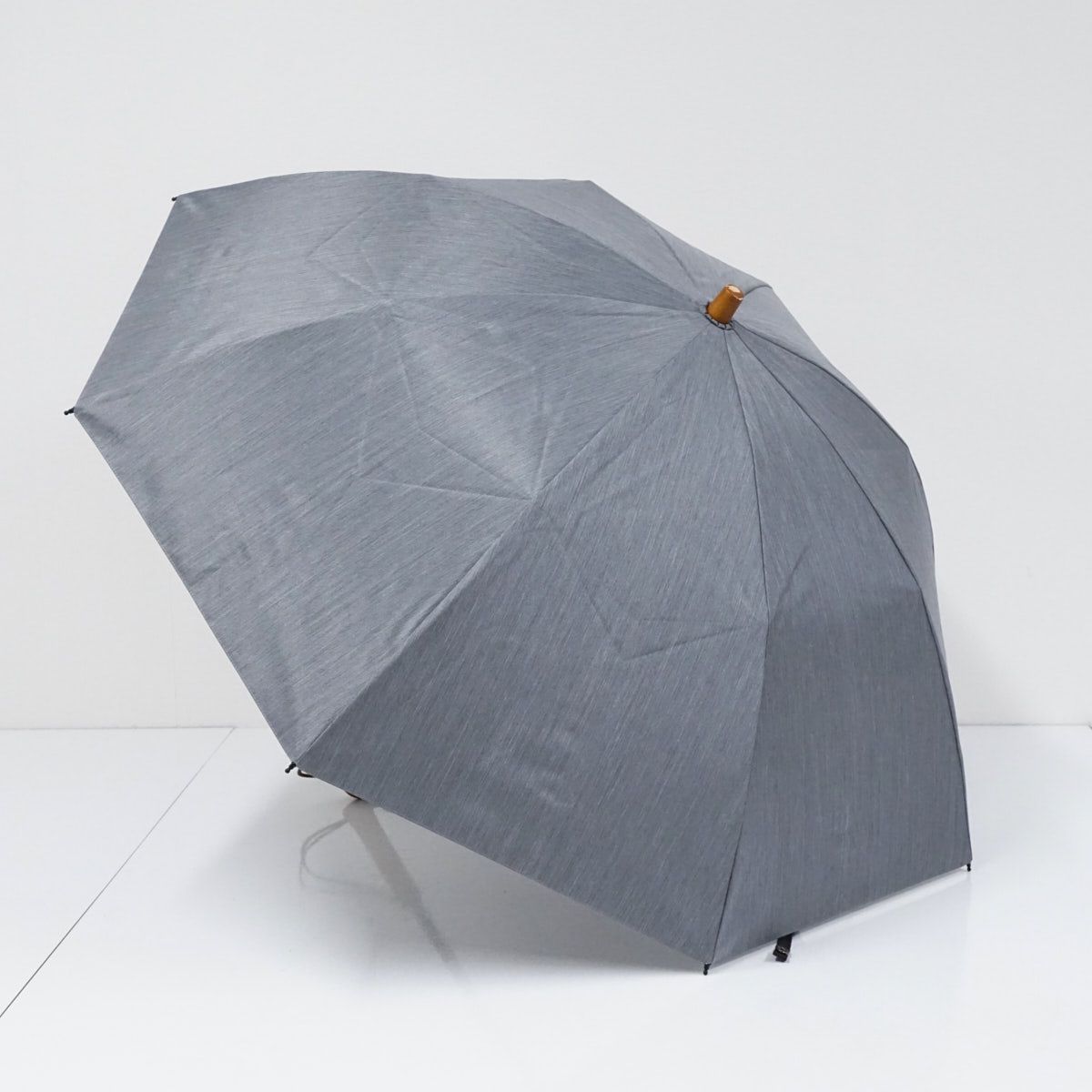 【未使用品】サンバリア 日傘 ネイビー サンバリア100 完全遮光折日傘 USED品 2段折 コンビ ネイビー フロスト