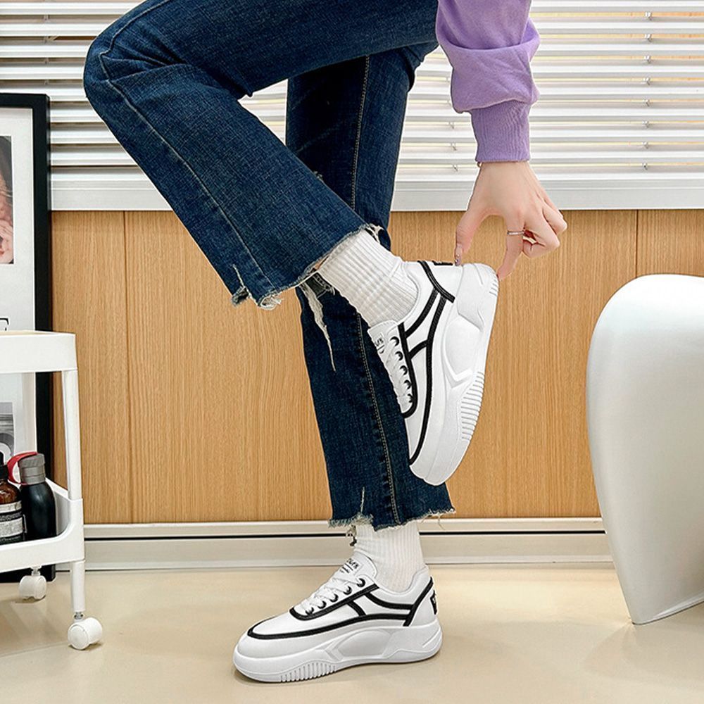 スニーカー 白 レディース おしゃれ 40代 30代疲れない カップルシューズ 韓国 通勤靴 カジュアル 軽量 美脚 おしゃれ 春 夏 秋 スニーカー 厚底スニーカー 夏新作 レディース シューズ ウォーキング