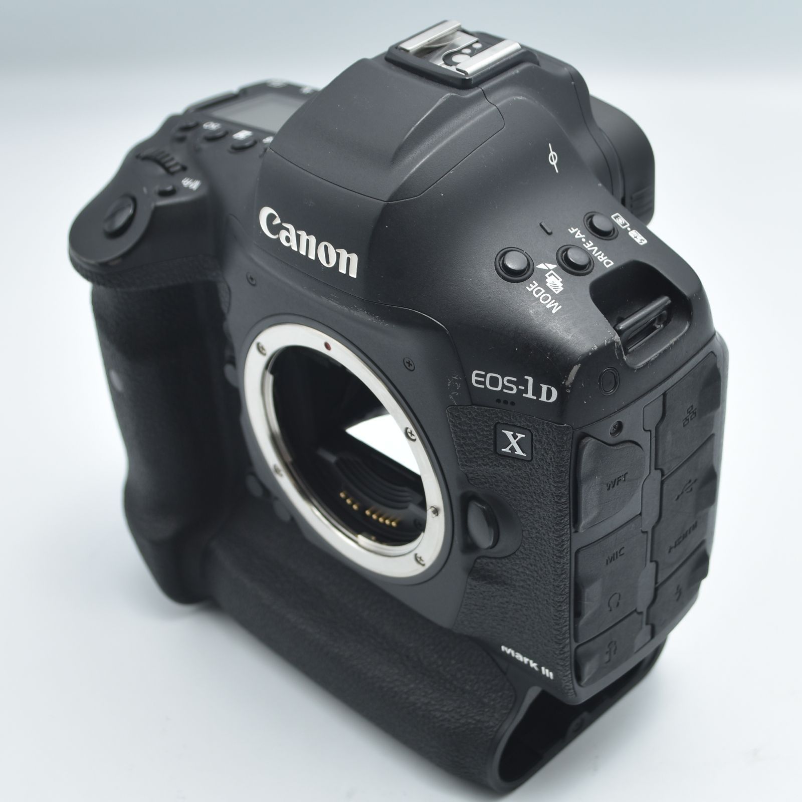 B#7392 Canon デジタル一眼レフカメラ EOS-1D X Mark III B#7392 Canon デジタル一眼レフカメラ EOS-1D X Mark III
