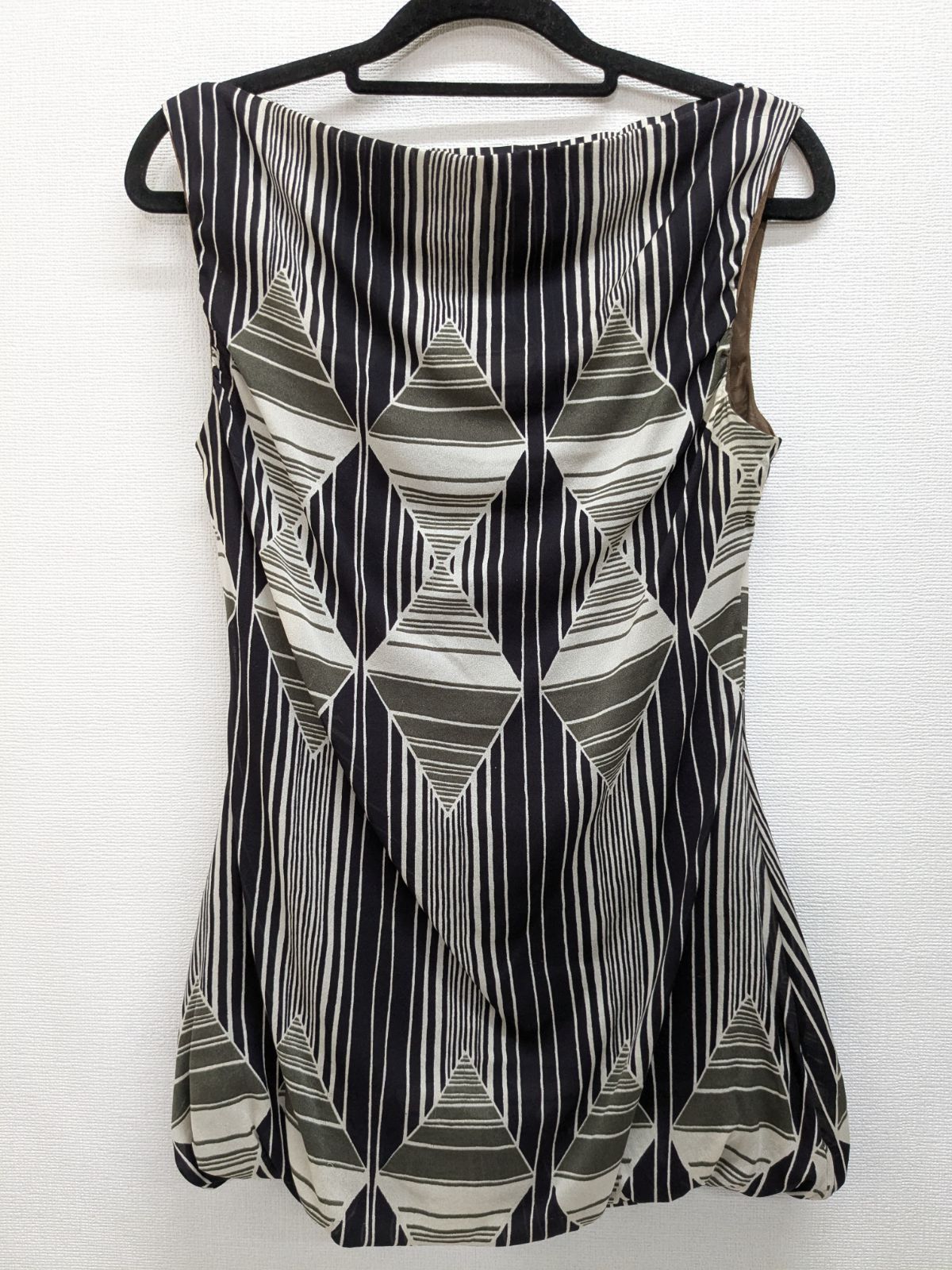 JUST Cavalli ジャストカヴァリ シルク90% ノースリーブトップス