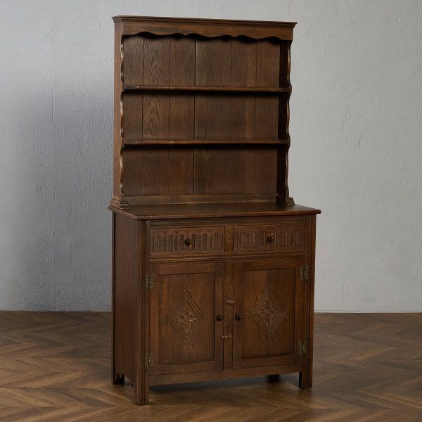ジェイシーファニチャー Jaycee Furniture オーク材 ウェルシュドレッサー 食器棚 英国 木彫刻 94134